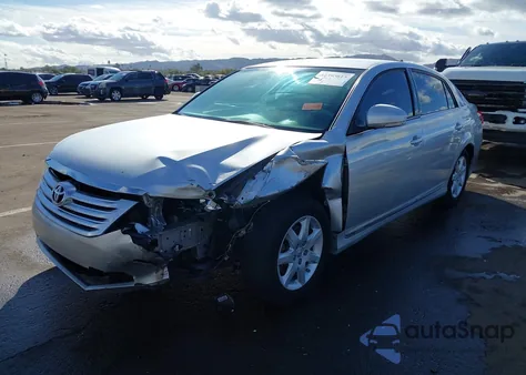 2011 Toyota Avalon z USA, uszkodzony, nr VIN 4T1BK3DB8BU416904
